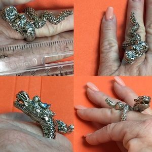 Dragon silver Ring Size 10 - 10.5 No markings